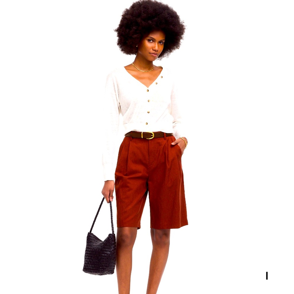 NWT relaxed pleated trouser shorts in drapey twill